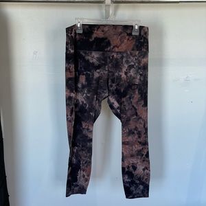 Lululemon 25 ‘’ tye dye leggings. Size 14